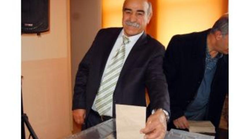 Nuri Ana&ccedil;, Başkanlıkta 33 Yılı Geride Bıraktı