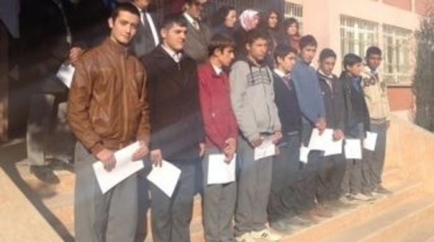 T&uuml;bitak Bilim Fuarı &lsquo;katılım Belgeleri&rsquo; T&ouml;reni Yapıldı