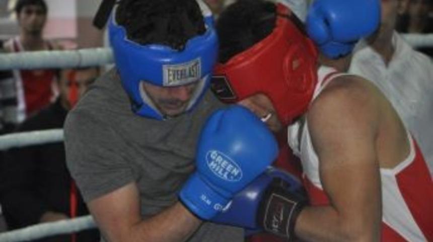 Boks İl Se&ccedil;meleri Yapıldı