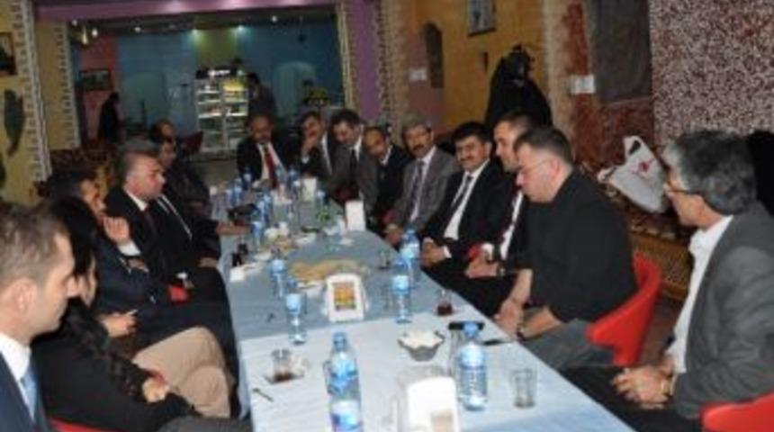 Ceylanpınar M&uuml;ft&uuml;s&uuml;ne Veda Yemeği