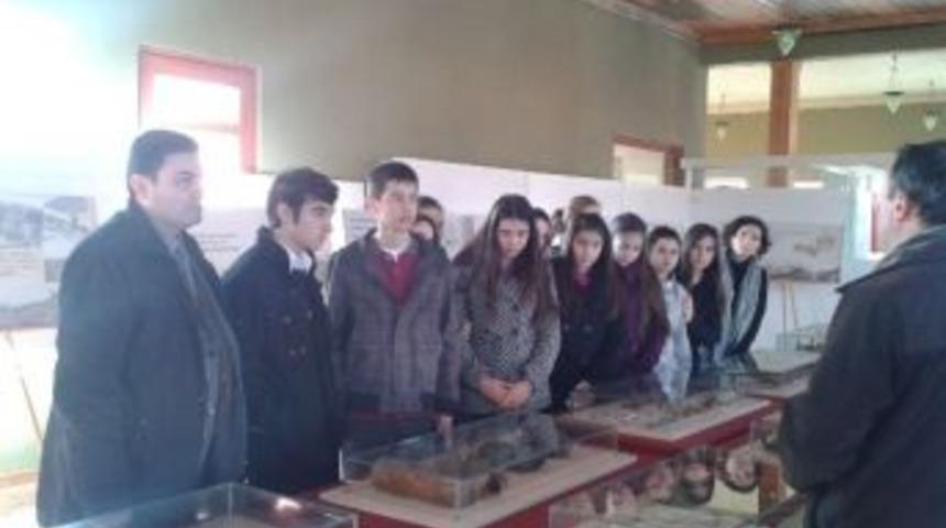 Burhaniye&rsquo;de Sağlık&ccedil;ılar M&uuml;ze Gezdi