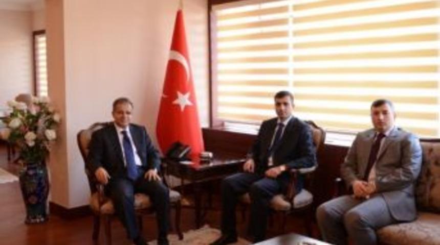 Vali Tapsız&rsquo;ı Ziyaret