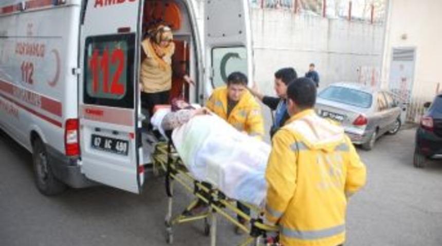 Kdz.ereğli&rsquo;de Sobadan &Ccedil;ıkan Kıvılcımlar Yangına Neden Oldu