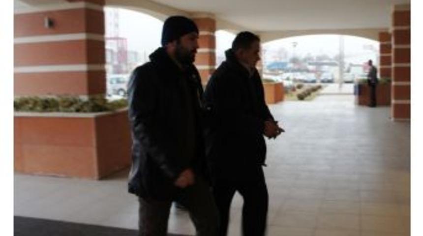 Hırsızlar Yakayı Ele Verdi