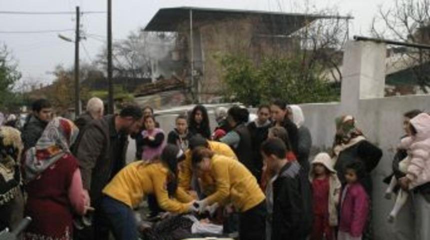 Evi Yanan Yaşlı Kadın Sinir Krizi Ge&ccedil;irdi