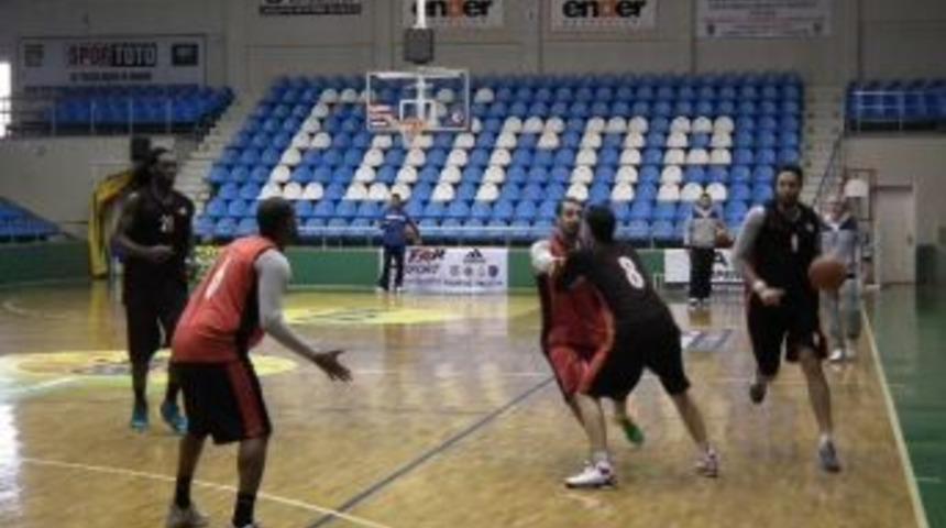 Olin Edirne, Galatasaray Liv Hospital&rsquo;ı Ağırlıyor