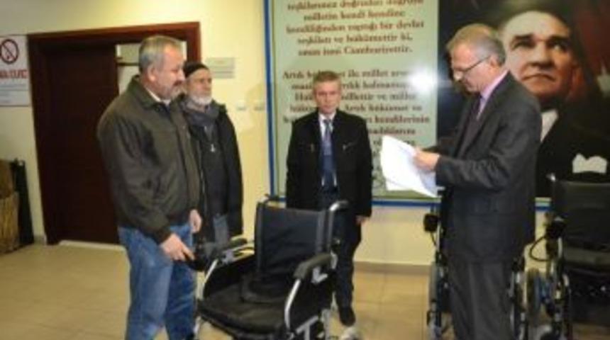 Ertem, 139&rsquo;uncu Ak&uuml;l&uuml; Sandalyeyi Verdi