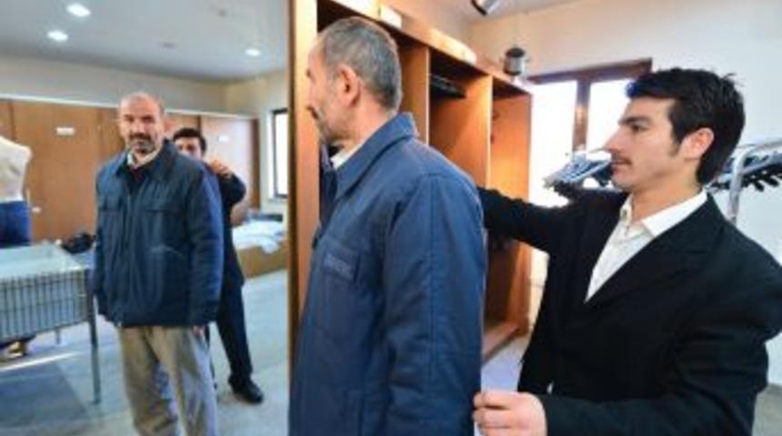 Evsizler, Kışı B&uuml;y&uuml;kşehir Barınmaevi&rsquo;nde Ge&ccedil;iriyor