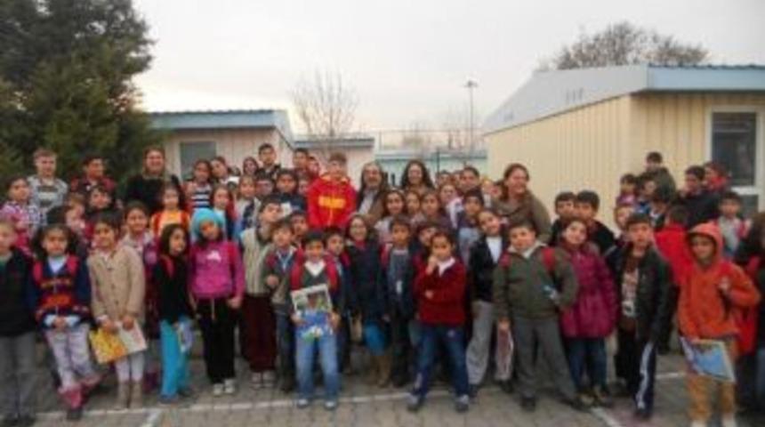 Konak'ın M&uuml;zeleri İzmirli &Ccedil;ocukları Eğitiyor