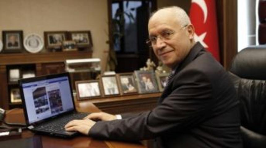 Başkan Fethi Yaşar, Sosyal Medyada İlgi Odağı