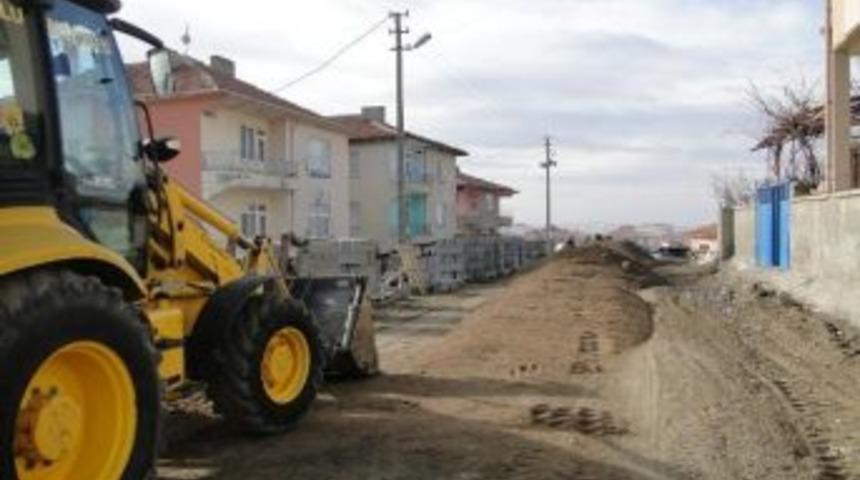 Sungurlu&rsquo;da Yol &Ccedil;alışmaları Tekrar Başladı