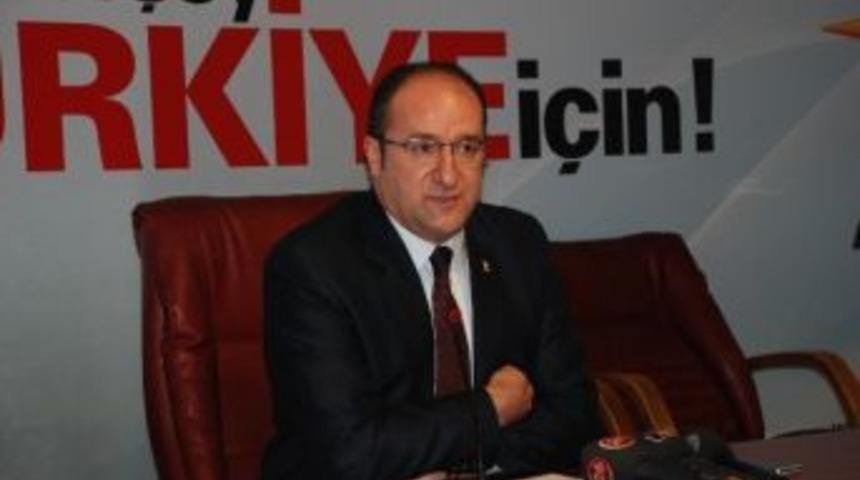 Ak Parti Tepebaşı Yeni Y&ouml;netimi Tanıtıldı