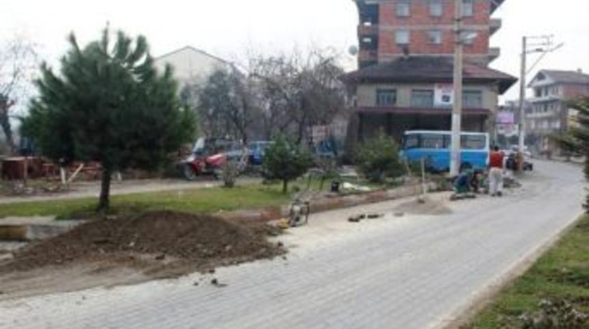 Kozcağız&rsquo;da Yol Onarım &Ccedil;alışmaları S&uuml;r&uuml;yor