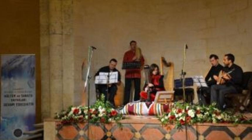 Arp Ve &Ccedil;eng İle Tasavvuf Musikisi