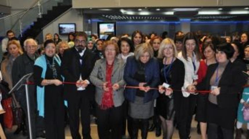 Manisa Atat&uuml;rk Gen&ccedil;lik Merkezi Kursiyerlerinden Sergi