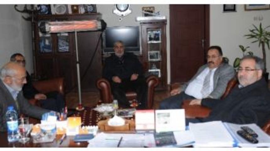 Ehlibeyt Mektebi Din Adamları Derneği Başkanı H&uuml;seyin Yeşil, Iğdır &Uuml;niversitesi Rekt&ouml;r&uuml; Prof. Dr. İbrahim Hakkı Yılmaz&rsquo;a Teşekk&uuml;r Ziyaretinde Bulundu