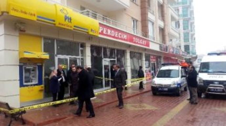 Konya&rsquo;da Ptt Şubesinde Bı&ccedil;aklı Soygun