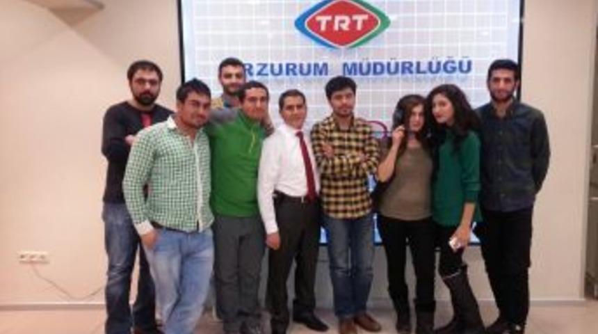 İstasyon Radyo G&uuml;nlerinde Halay &Ccedil;ekti