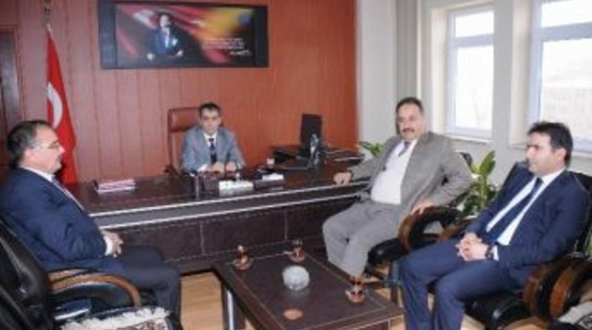 Rekt&ouml;r Prof. Dr. Yılmaz, Yeni G&ouml;reve Başlayan İl Defterdarı Sercan&rsquo;ı Makamında Ziyaret Etti