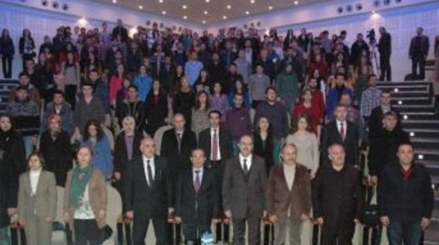 A&uuml;&rsquo;de &ldquo;ahıska T&uuml;rkleri: Bir Vatan Ve Hukuk M&uuml;cadelesi&rdquo; Temalı Konferans D&uuml;zenlendi