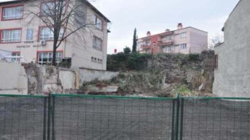 Bey Sarayı &Ccedil;evresinde Inşaata Rastlanıldı