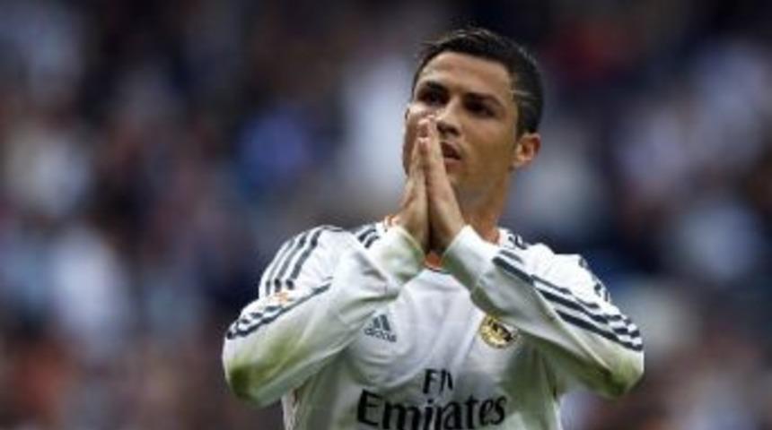 Ronaldo&rsquo;ya B&uuml;y&uuml;k Onur