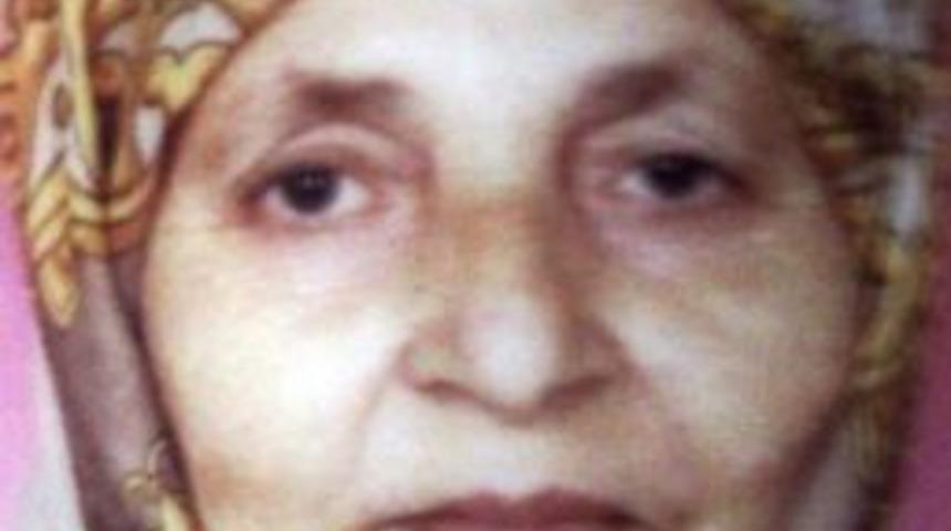 Kefenini Hazırlayıp Kendini Astı
