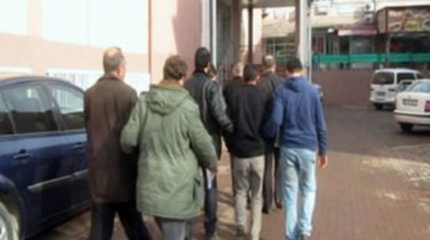 Banka Dolandırıcıları Yakalandı