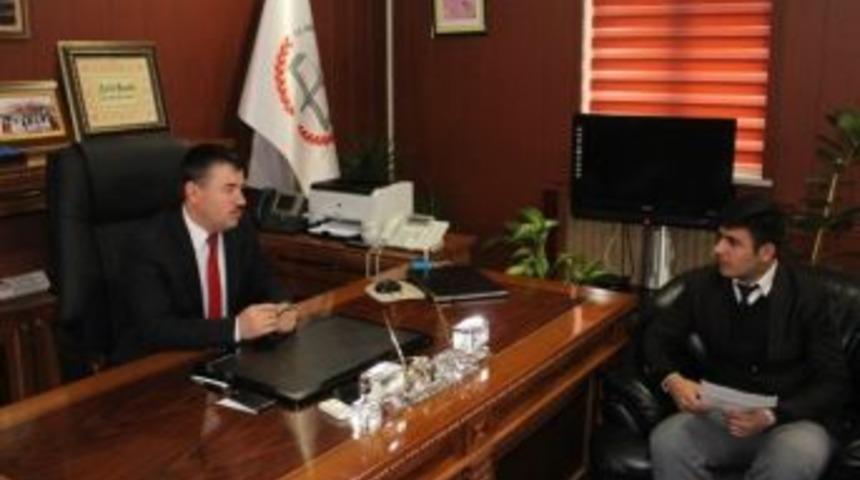 &Ouml;ğrenciler M&uuml;d&uuml;r Başak İle R&ouml;portaj Yaptı