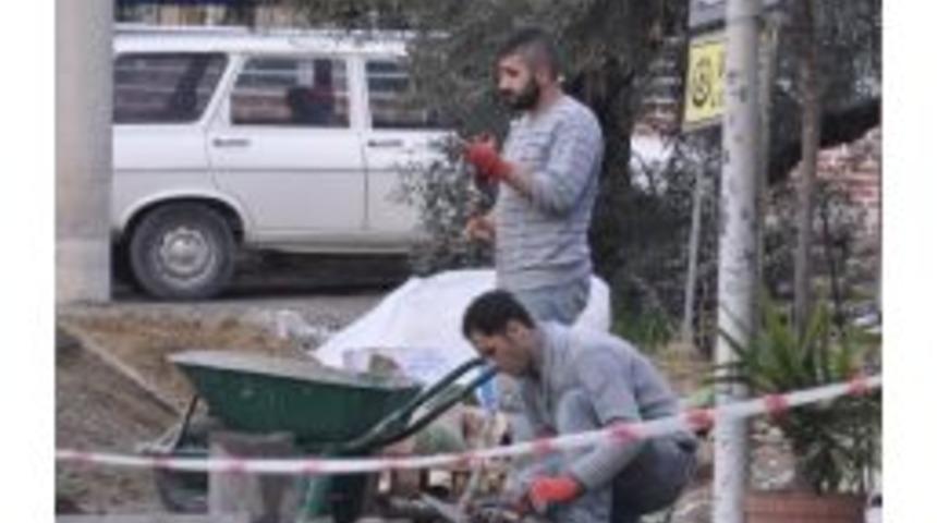 Yatağan'da Kaldırımlar Engelliler İ&ccedil;in Yeniden D&uuml;zenleniyor