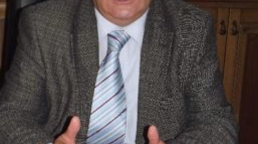 &Ouml;zg&uuml;l: &ldquo;2013&rsquo;de Emlak Sekt&ouml;r&uuml; Durağan Ge&ccedil;ti&rdquo;