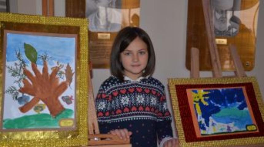 7 Yaşındaki Zeynep Resim Sergisi A&ccedil;tı