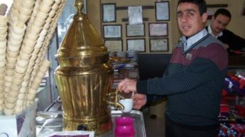 Soğuk Havaların Vazge&ccedil;ilmezi Salep&rsquo;e Yoğun İlgi