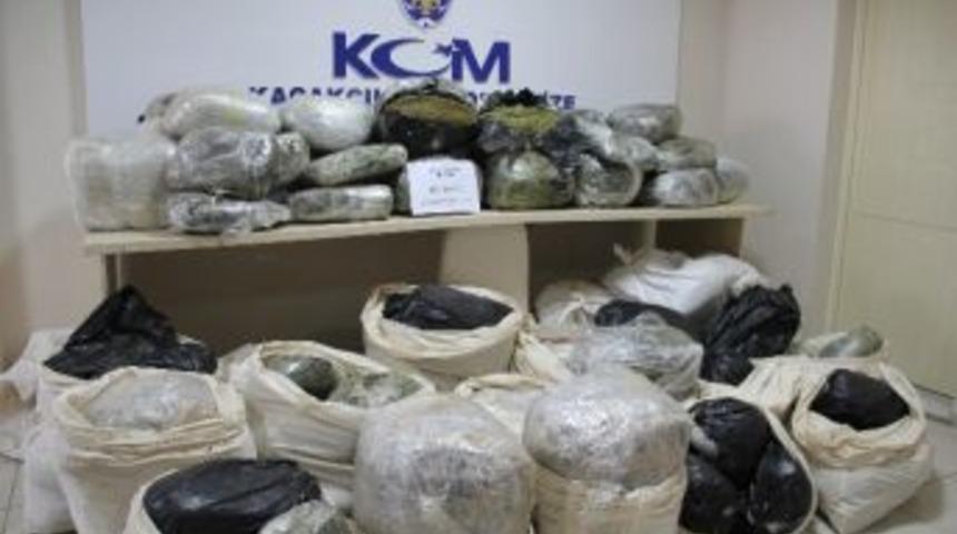 Etlerin Arasına Zulalanmış Uyuşturucuyu, Narkotik K&ouml;peği 'diablo' Buldu