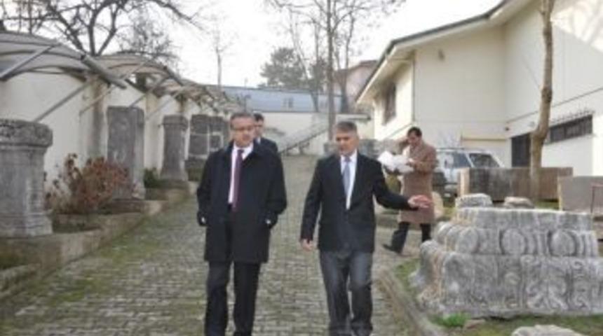 Vali, Turizm Alanlarını İnceledi