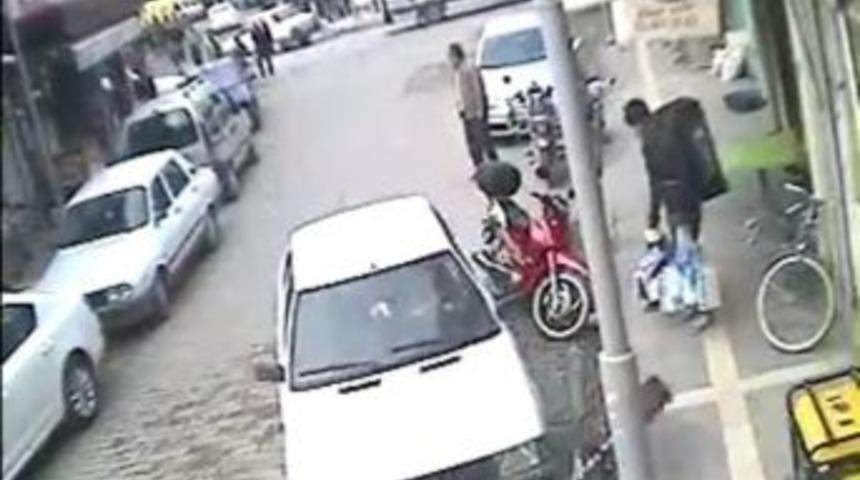 Ehliyetsiz Suriyeli Kaza Yaptı