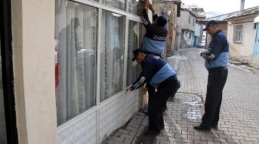 Suşehri&rsquo;nde 'falcılık' Yapılan Ruhsatsız İşyeri M&uuml;h&uuml;rlendi