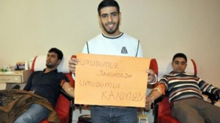 Acemi G&ouml;n&uuml;ll&uuml;lerden Kan Bağış Kampanyası