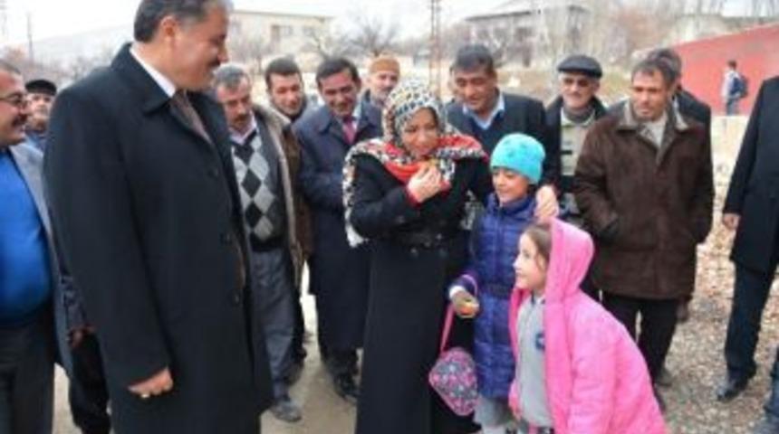 Ak Parti Heyeti Darende İl&ccedil;esini Ziyaret Etti