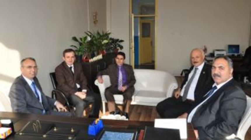 Belediye başkanı yeni atan okul m&uuml;d&uuml;rlerini ziyaret etti