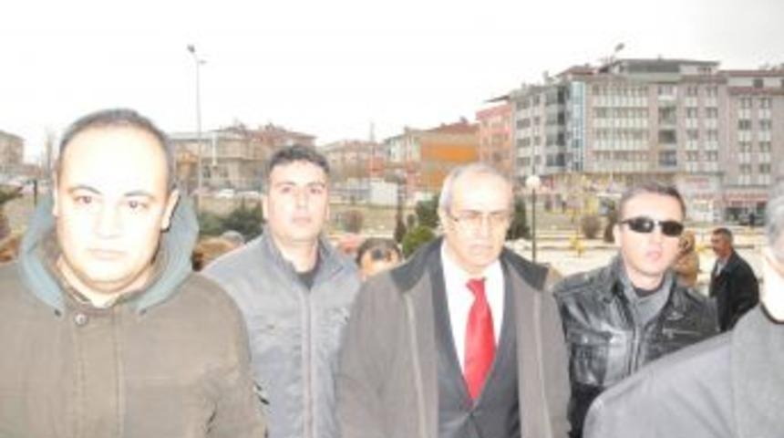 &Ouml;zel izinle Elazığ&rsquo;a Annesini G&ouml;rmeye Geldi