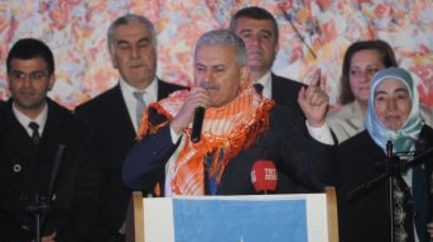 Binali Yıldırım&rsquo;dan, İzmir&rsquo;e 3S Form&uuml;l&uuml;
