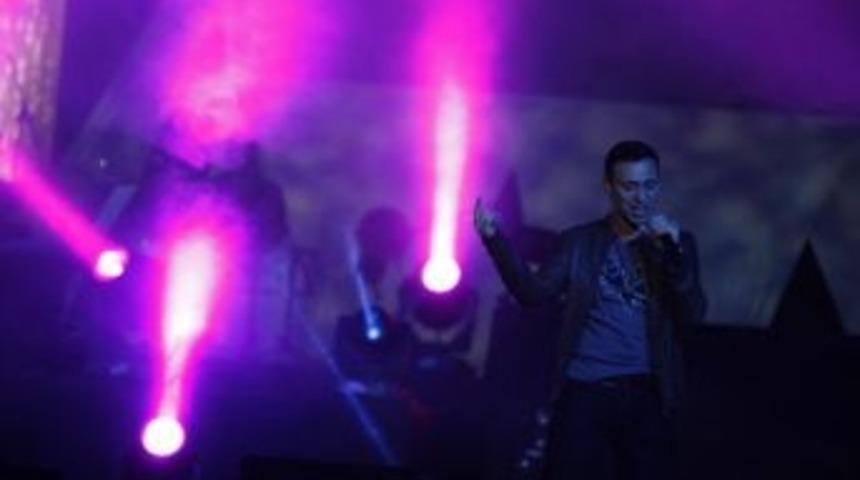 Mustafa Sandal Arenamega&rsquo;yı Salladı