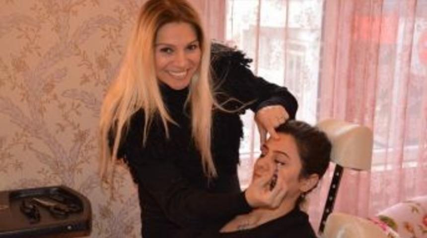 Uluslararası &Ouml;d&uuml;le Sahip Esra Kuaf&ouml;r Trabzon&rsquo;da