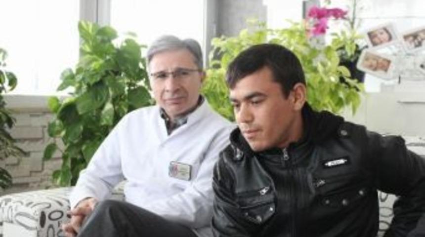 (&ouml;zel Haber) 18 Yıl B&ouml;breğindeki Sonda İle Yaşadı