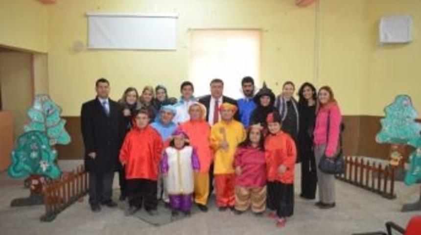 Beylikova&rsquo;da Tiyatro G&ouml;sterisi