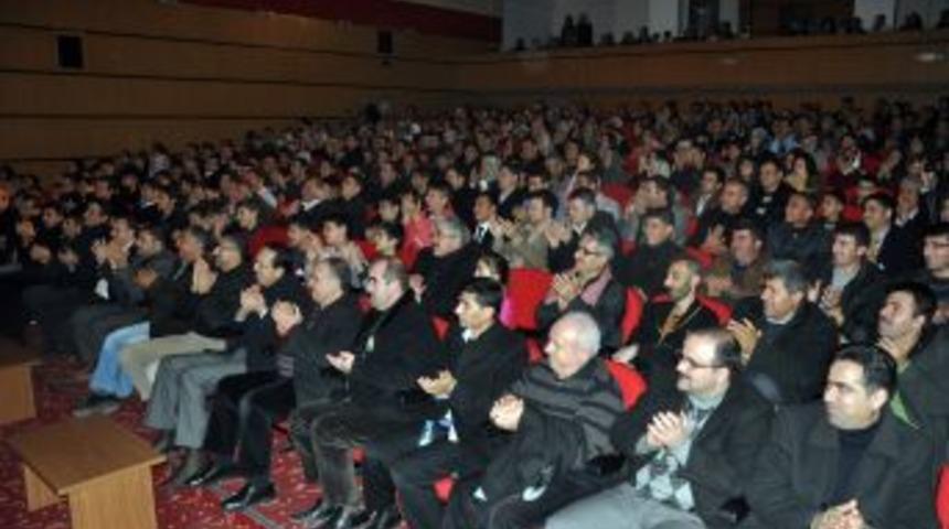 Midyat&rsquo;ta Sahnelenen &lsquo;Menan Cinleri&rsquo; B&uuml;y&uuml;k Ilgi G&ouml;rd&uuml;