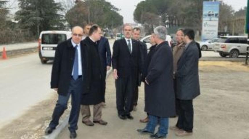 Bademli Yolu Cadde Kimliğine B&uuml;r&uuml;n&uuml;yor