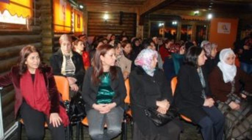 Paris&rsquo;te &Ouml;ld&uuml;r&uuml;len 3 Kadın Diyarbakır&rsquo;da Anılacak