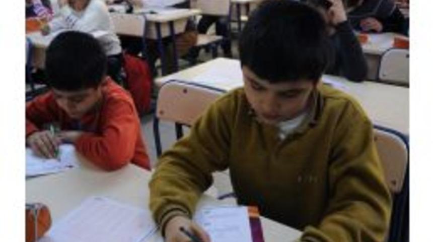 Malatya Ve Kahramanmaraş&rsquo;ta Dershane Sınavlarına Yoğun Ilgi